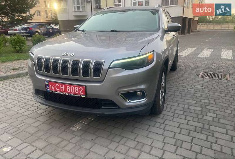 Внедорожник / Кроссовер Jeep Cherokee 2020 в Киеве