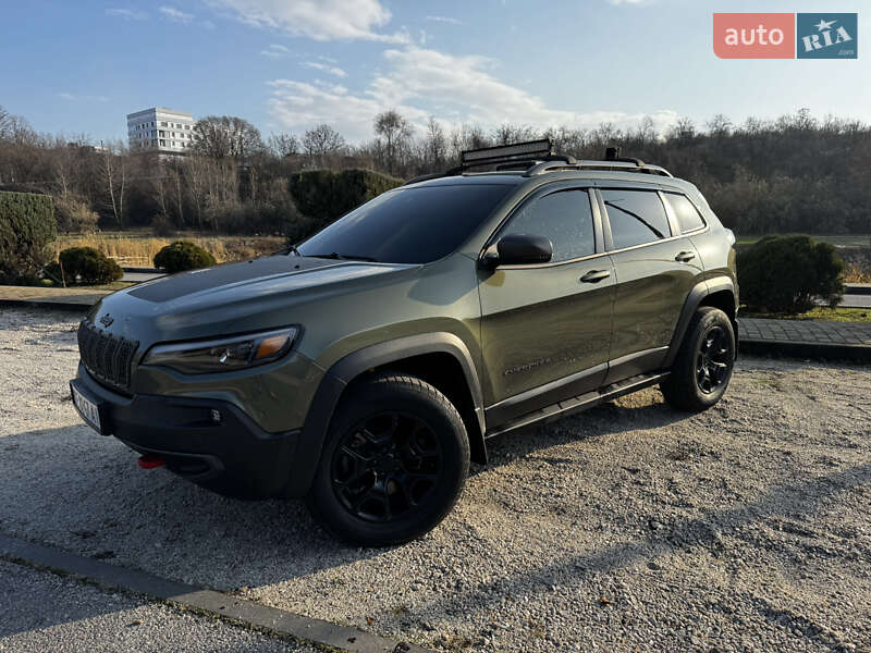 Внедорожник / Кроссовер Jeep Cherokee 2018 в Днепре