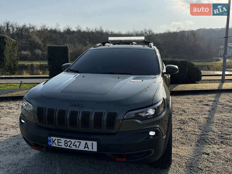 Внедорожник / Кроссовер Jeep Cherokee 2018 в Днепре