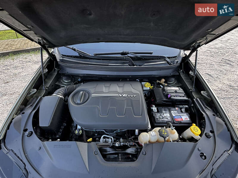 Внедорожник / Кроссовер Jeep Cherokee 2018 в Днепре