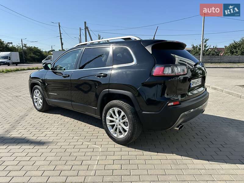 Внедорожник / Кроссовер Jeep Cherokee 2018 в Житомире