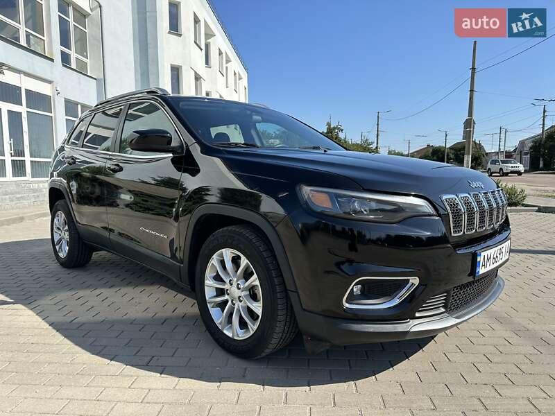 Внедорожник / Кроссовер Jeep Cherokee 2018 в Житомире