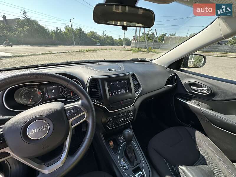Внедорожник / Кроссовер Jeep Cherokee 2018 в Житомире