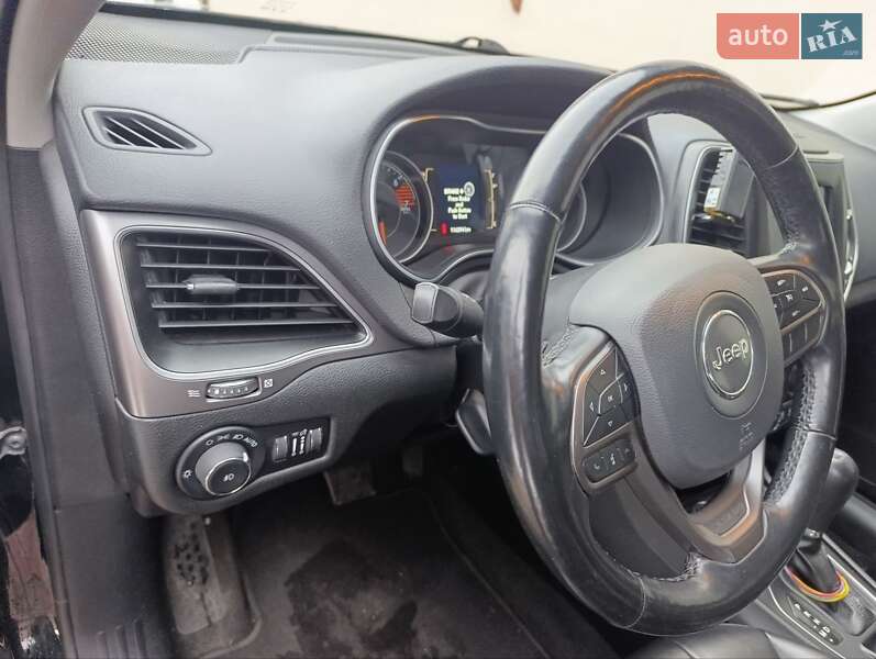 Внедорожник / Кроссовер Jeep Cherokee 2021 в Львове