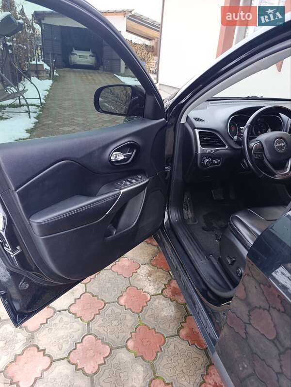 Внедорожник / Кроссовер Jeep Cherokee 2021 в Львове