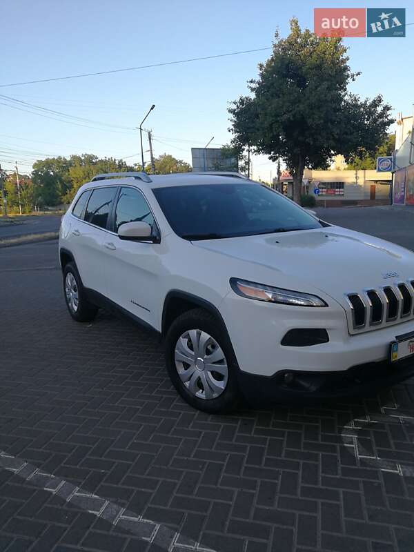 Позашляховик / Кросовер Jeep Cherokee 2015 в Кропивницькому