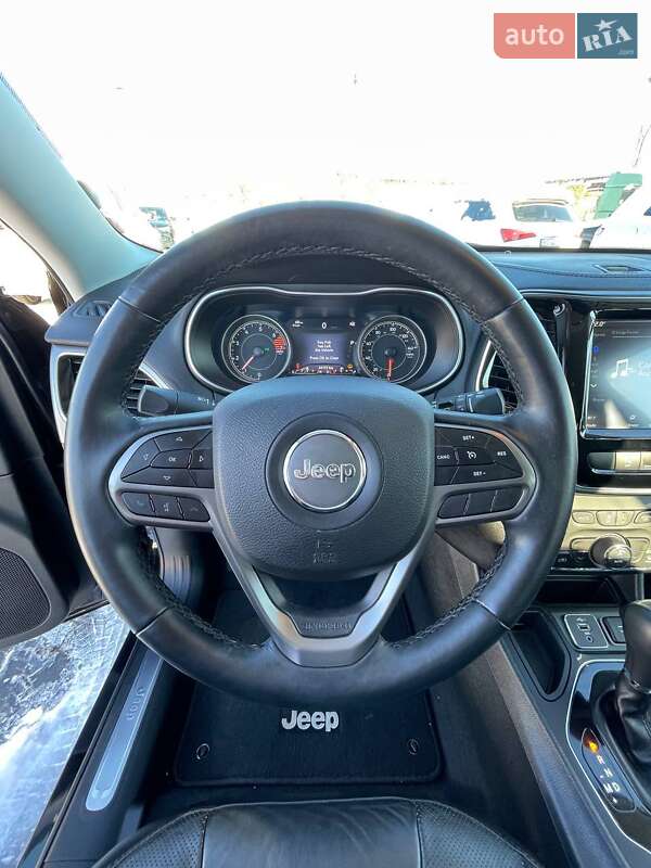 Внедорожник / Кроссовер Jeep Cherokee 2019 в Львове