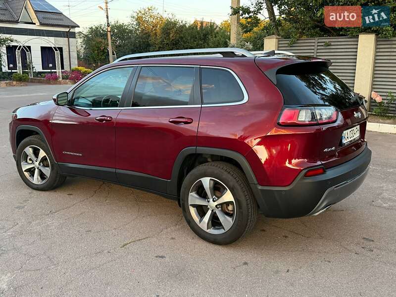 Позашляховик / Кросовер Jeep Cherokee 2021 в Києві