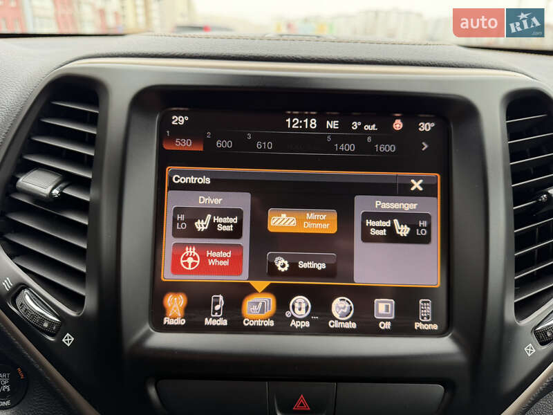 Внедорожник / Кроссовер Jeep Cherokee 2015 в Виннице