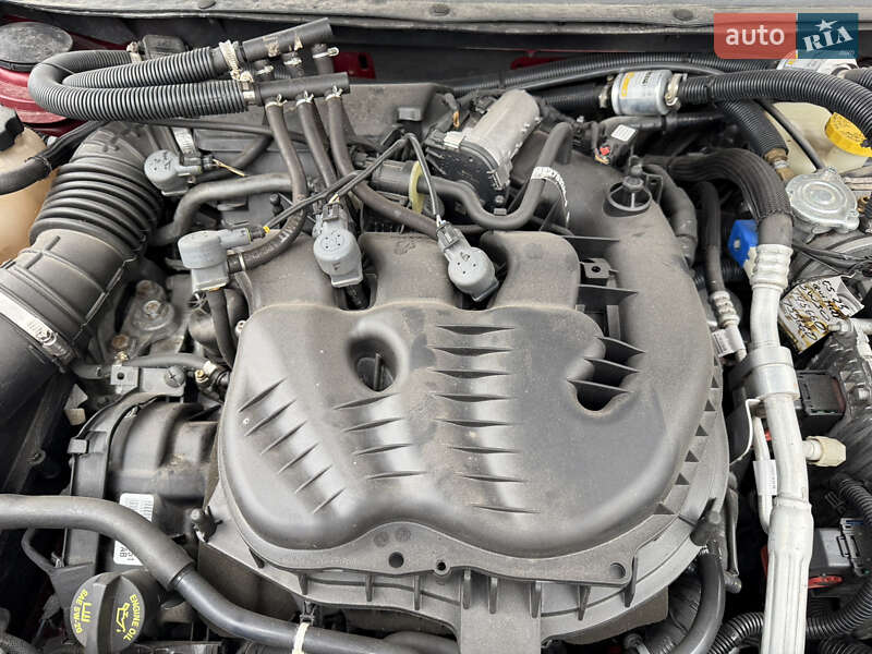 Внедорожник / Кроссовер Jeep Cherokee 2015 в Виннице