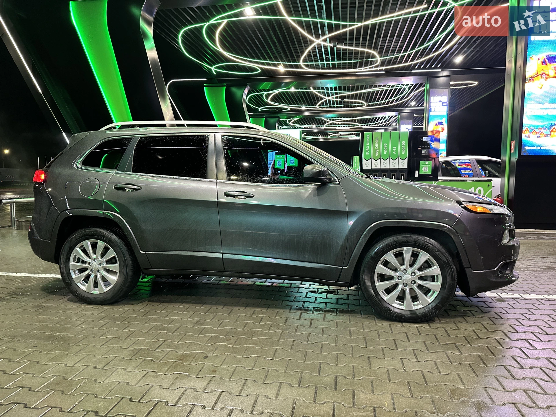 2017 Jeep Cherokee - мініатюра 33
