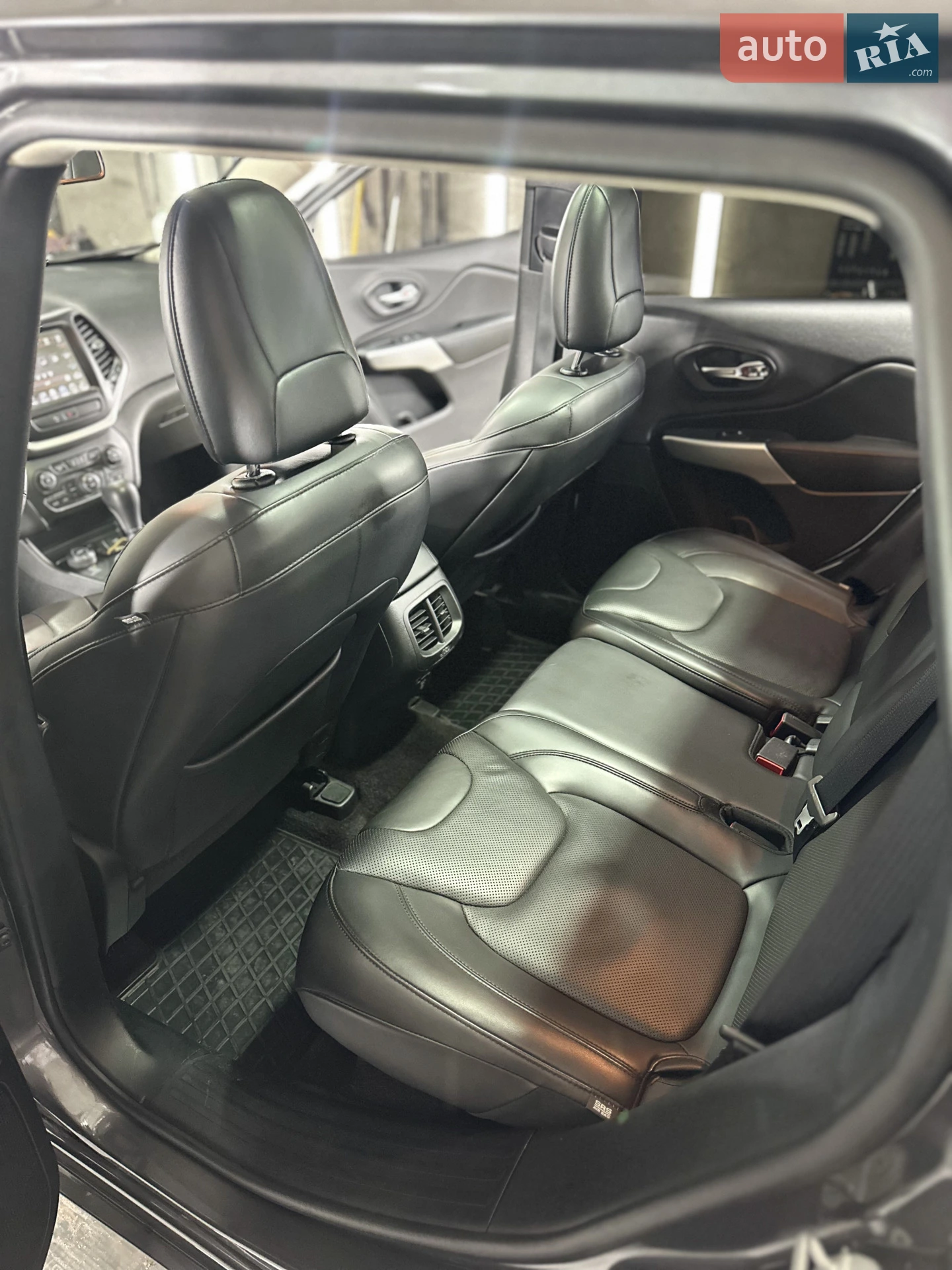 2017 Jeep Cherokee - мініатюра 73
