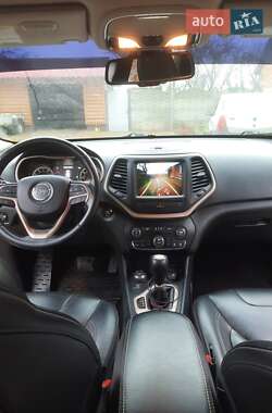 Внедорожник / Кроссовер Jeep Cherokee 2015 в Сумах