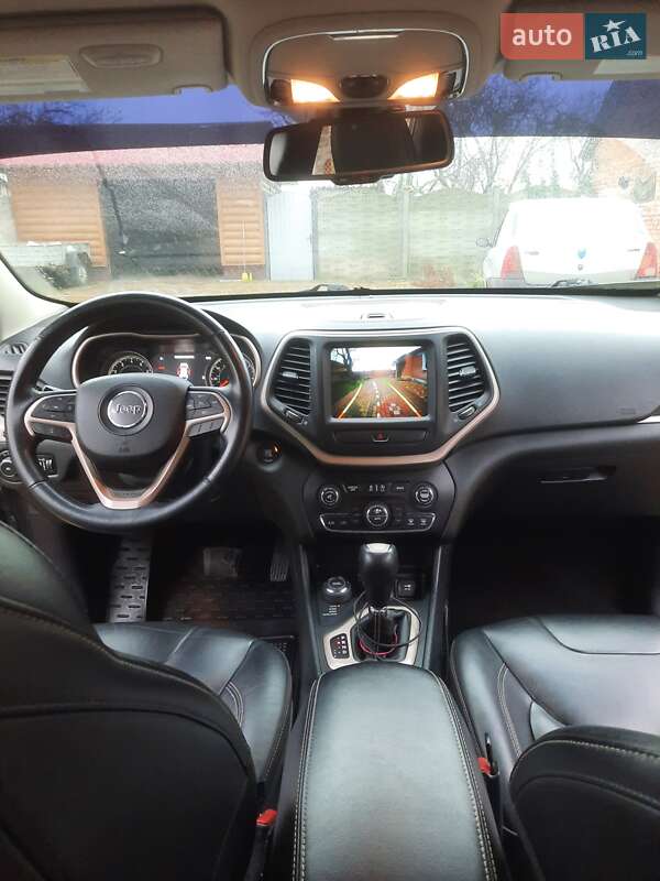 Внедорожник / Кроссовер Jeep Cherokee 2015 в Сумах