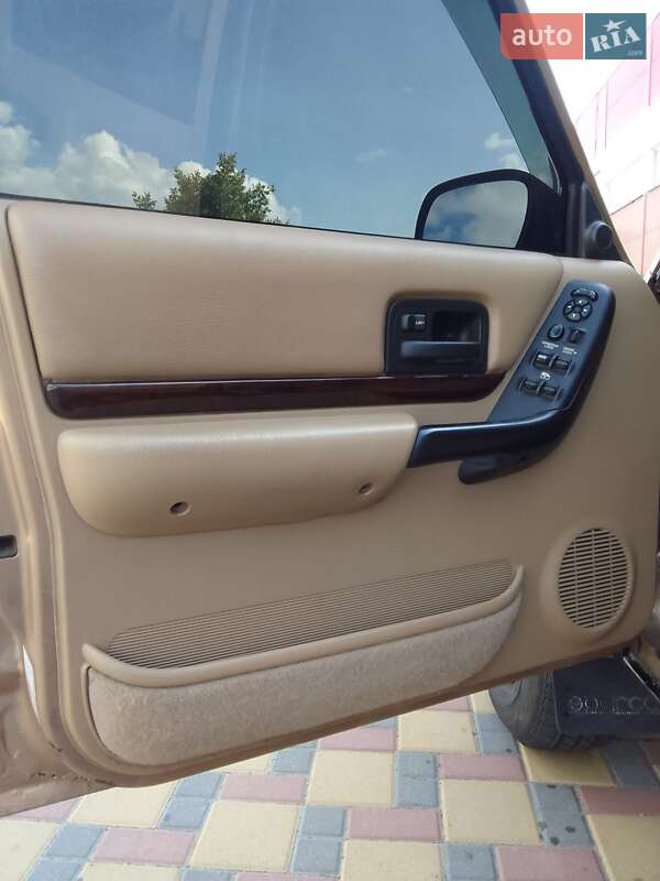 Внедорожник / Кроссовер Jeep Cherokee 1998 в Гайсине