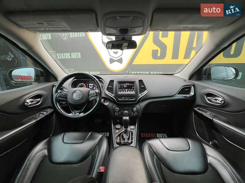 Внедорожник / Кроссовер Jeep Cherokee 2020 в Хмельницком