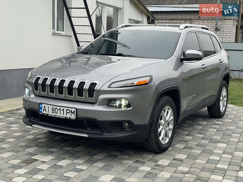 Внедорожник / Кроссовер Jeep Cherokee 2014 в Лубнах