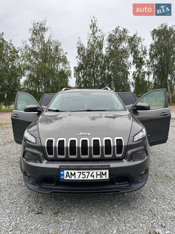 Позашляховик / Кросовер Jeep Cherokee 2014 в Житомирі