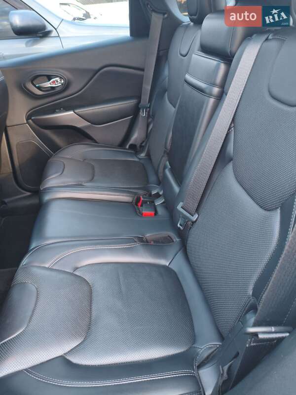 Позашляховик / Кросовер Jeep Cherokee 2018 в Харкові