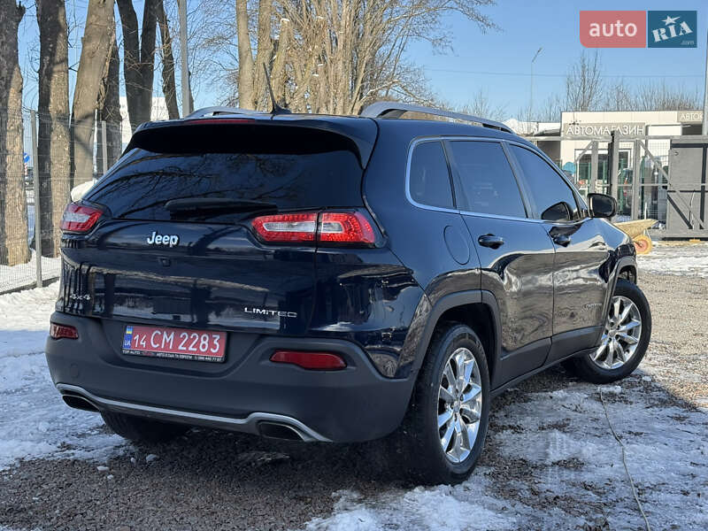 Позашляховик / Кросовер Jeep Cherokee 2015 в Стрию