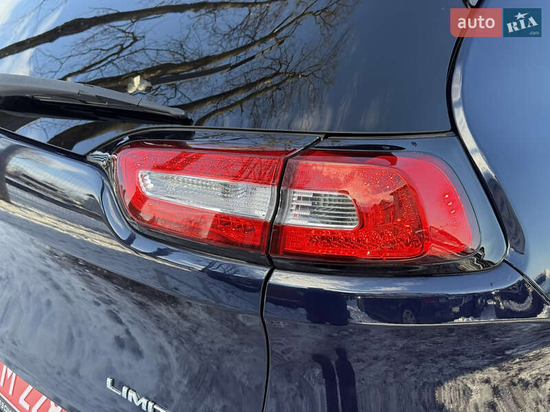 Позашляховик / Кросовер Jeep Cherokee 2015 в Стрию