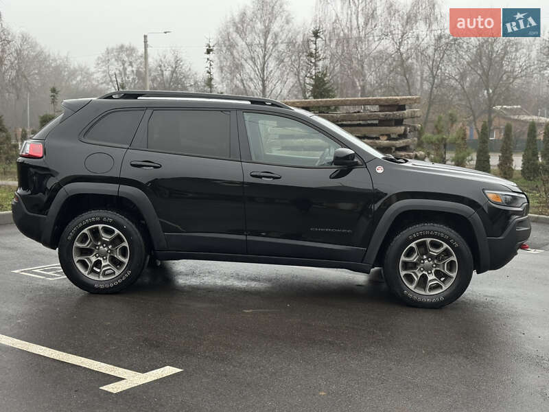 Позашляховик / Кросовер Jeep Cherokee 2022 в Лубнах