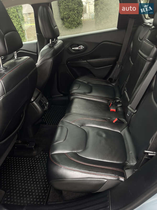 Внедорожник / Кроссовер Jeep Cherokee 2014 в Дубно фото 26 Внедорожник / Кроссовер Jeep Cherokee 2014 в Дубно