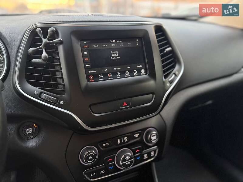 Позашляховик / Кросовер Jeep Cherokee 2018 в Львові