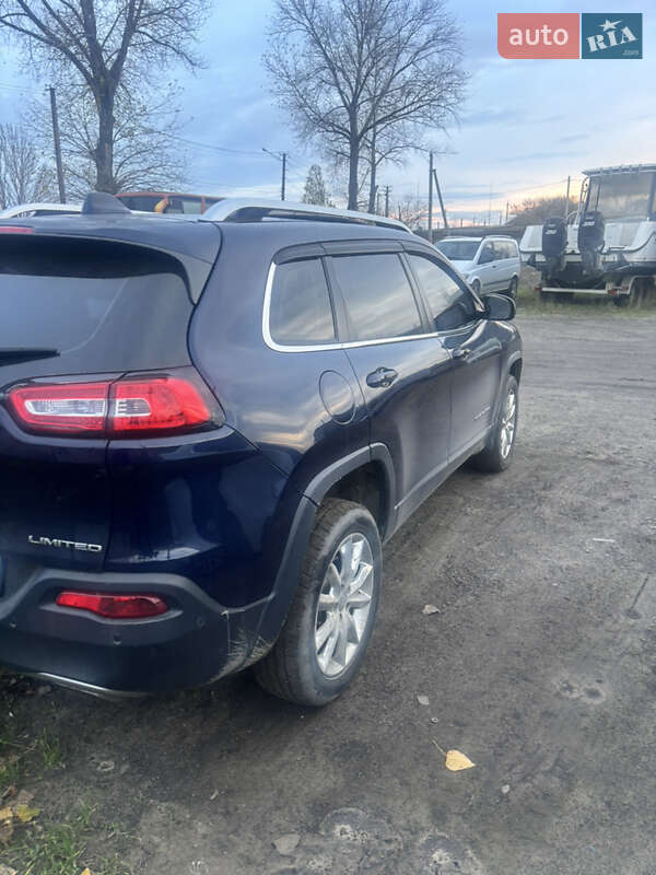 Позашляховик / Кросовер Jeep Cherokee 2015 в Білгороді-Дністровському фото 7 Позашляховик / Кросовер Jeep Cherokee 2015 в Білгороді-Дністровському
