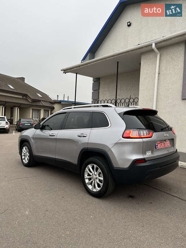 Внедорожник / Кроссовер Jeep Cherokee 2019 в Ровно