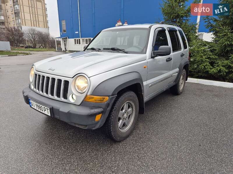 Позашляховик / Кросовер Jeep Cherokee 2006 в Богуславі фото 6 Позашляховик / Кросовер Jeep Cherokee 2006 в Богуславі