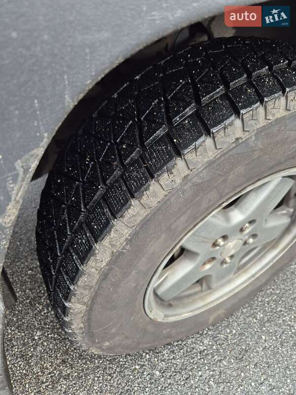 Позашляховик / Кросовер Jeep Cherokee 2006 в Богуславі фото 22 Позашляховик / Кросовер Jeep Cherokee 2006 в Богуславі