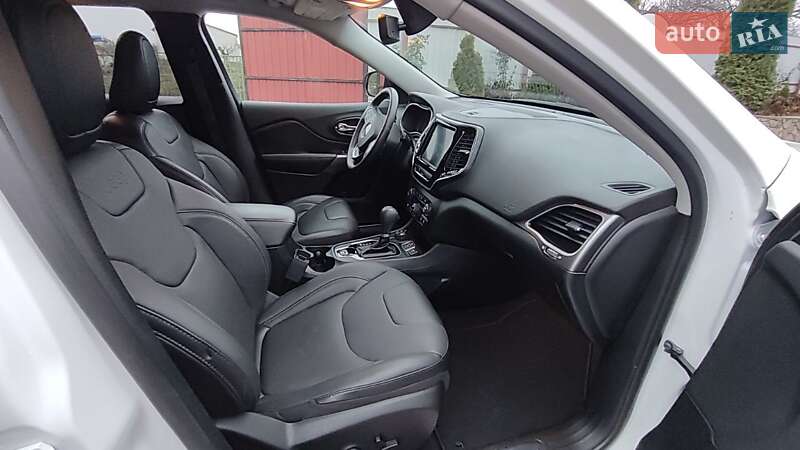 Позашляховик / Кросовер Jeep Cherokee 2019 в Полтаві