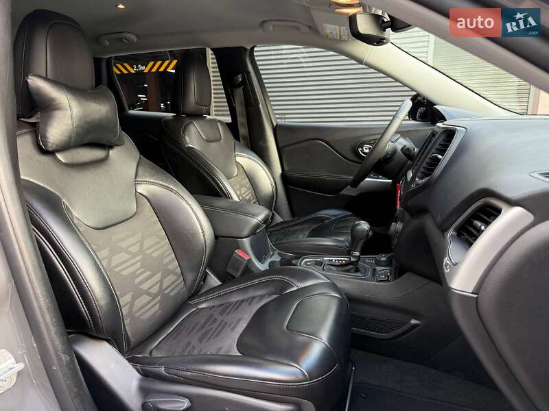 Внедорожник / Кроссовер Jeep Cherokee 2022 в Киеве фото 14 Внедорожник / Кроссовер Jeep Cherokee 2022 в Киеве
