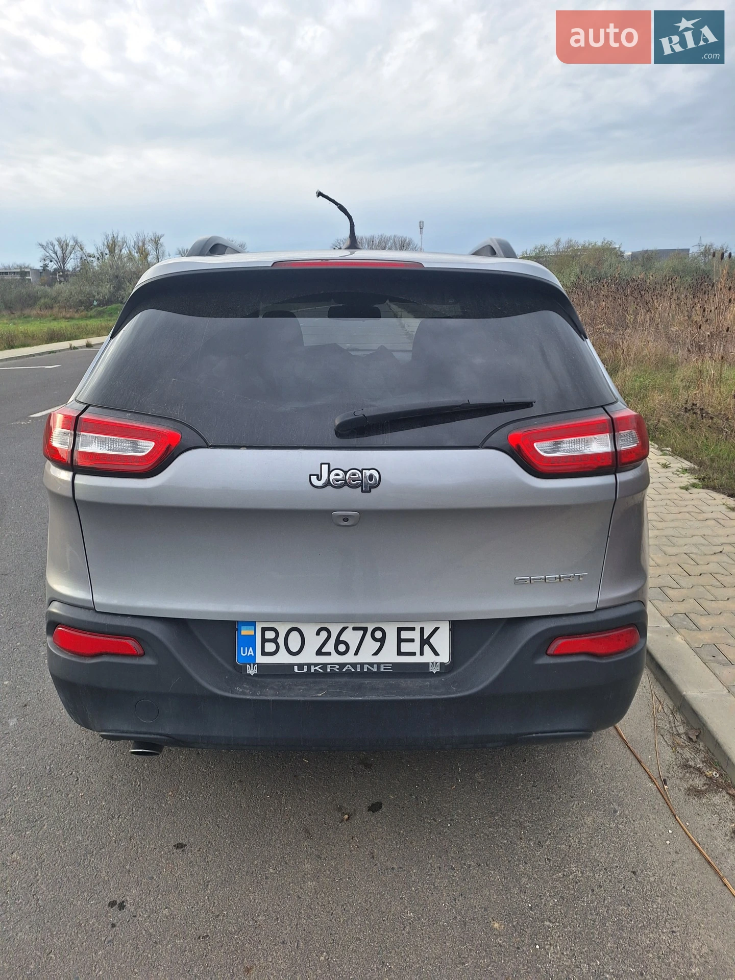 2016 Jeep Cherokee - мініатюра 3