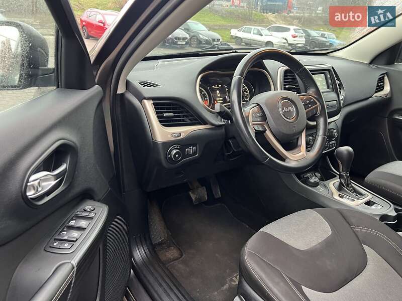Позашляховик / Кросовер Jeep Cherokee 2014 в Києві фото 12 Позашляховик / Кросовер Jeep Cherokee 2014 в Києві