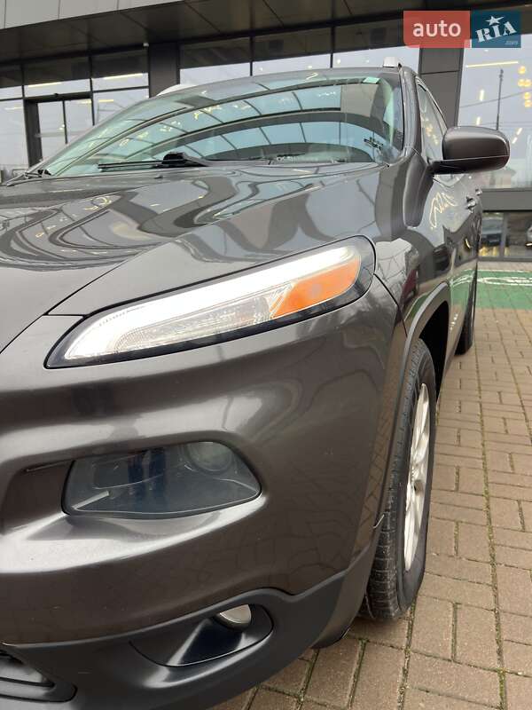 Позашляховик / Кросовер Jeep Cherokee 2014 в Києві фото 26 Позашляховик / Кросовер Jeep Cherokee 2014 в Києві