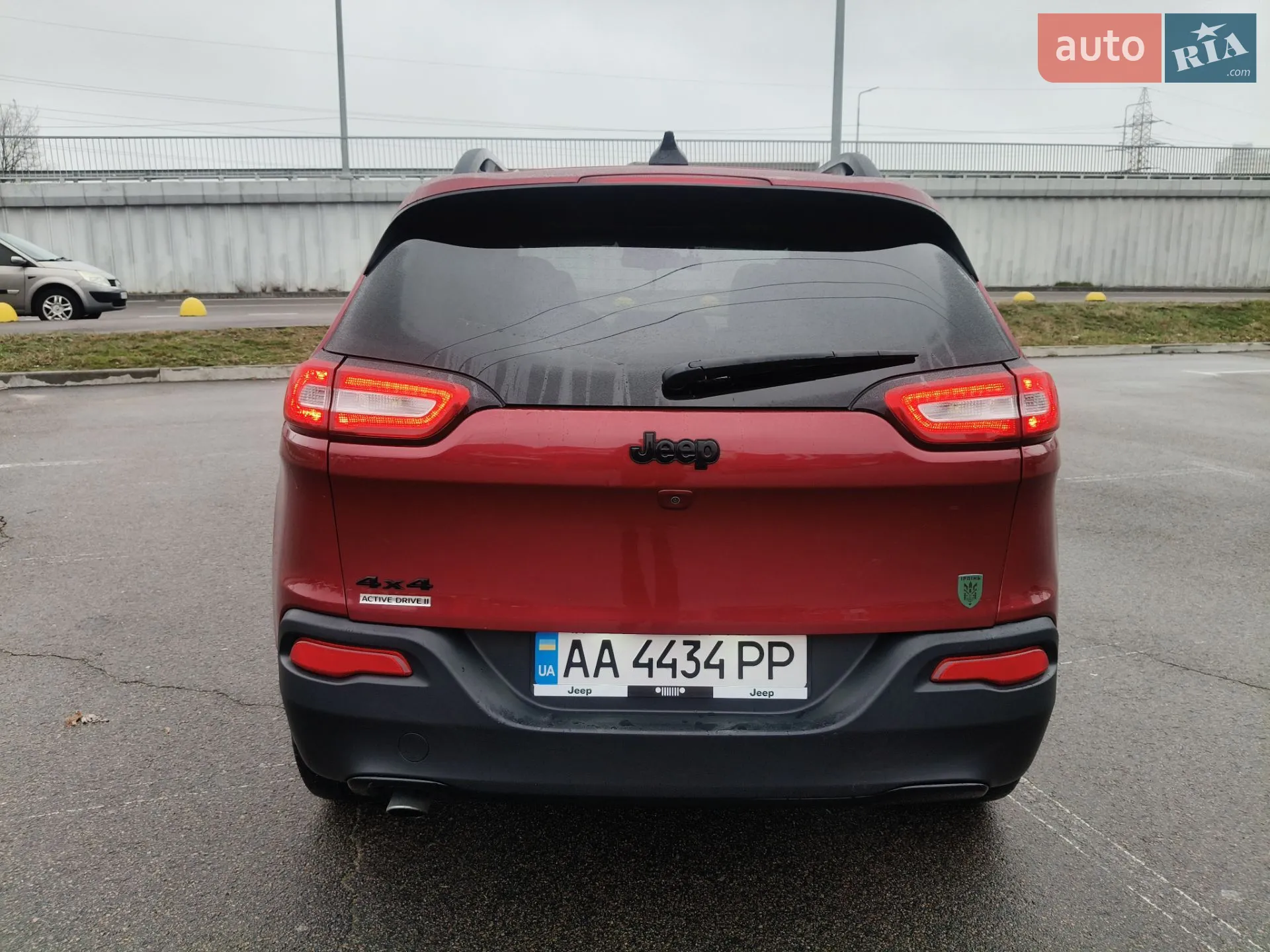2016 Jeep Cherokee - мініатюра 12