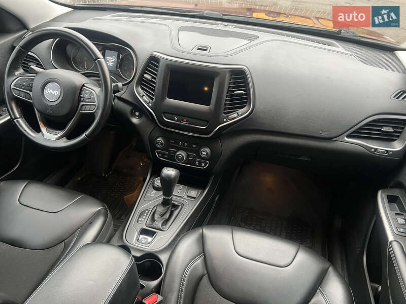 Внедорожник / Кроссовер Jeep Cherokee 2018 в Чернигове фото 28 Внедорожник / Кроссовер Jeep Cherokee 2018 в Чернигове