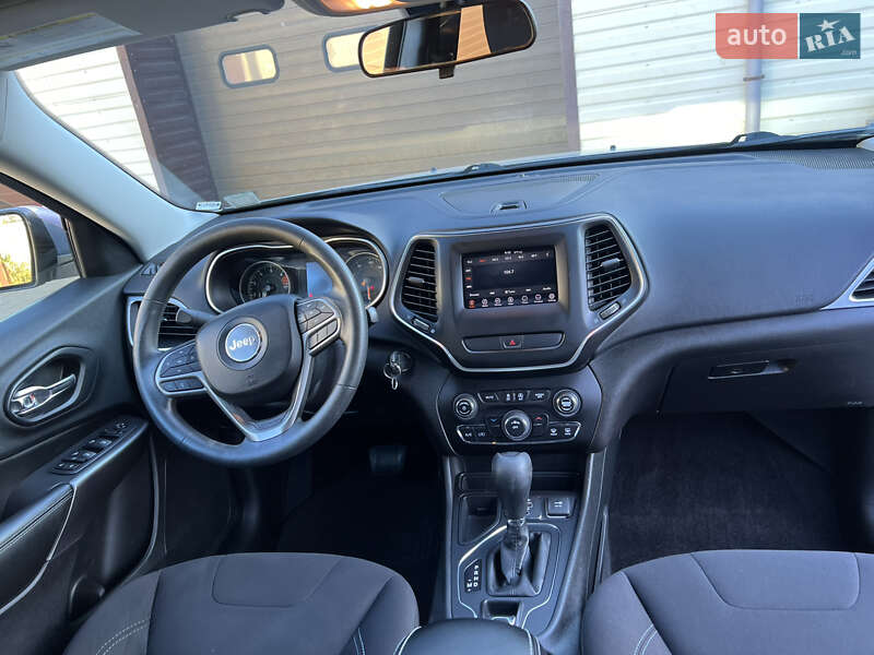 Позашляховик / Кросовер Jeep Cherokee 2019 в Чернігові фото 16 Позашляховик / Кросовер Jeep Cherokee 2019 в Чернігові
