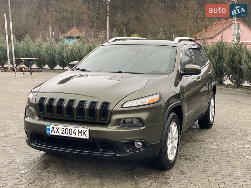 Позашляховик / Кросовер Jeep Cherokee 2015 в Полтаві фото 2 Позашляховик / Кросовер Jeep Cherokee 2015 в Полтаві
