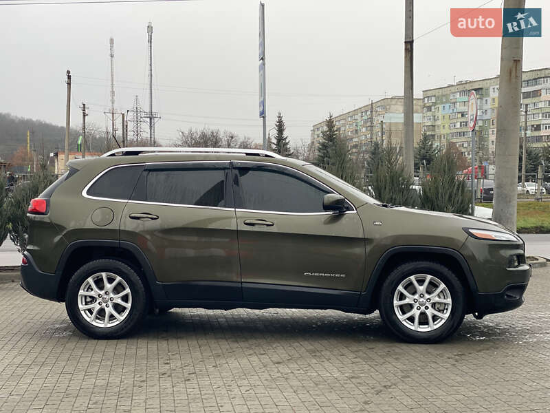 Позашляховик / Кросовер Jeep Cherokee 2015 в Полтаві фото 7 Позашляховик / Кросовер Jeep Cherokee 2015 в Полтаві