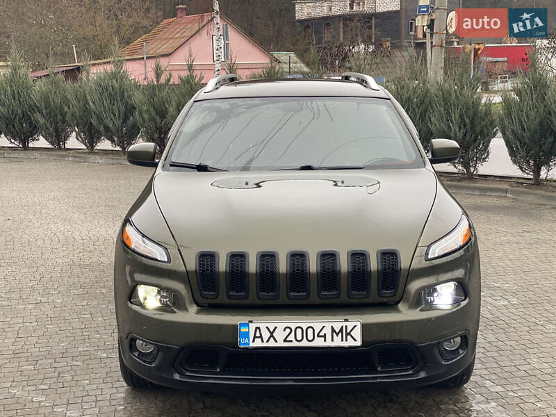 Позашляховик / Кросовер Jeep Cherokee 2015 в Полтаві фото 4 Позашляховик / Кросовер Jeep Cherokee 2015 в Полтаві