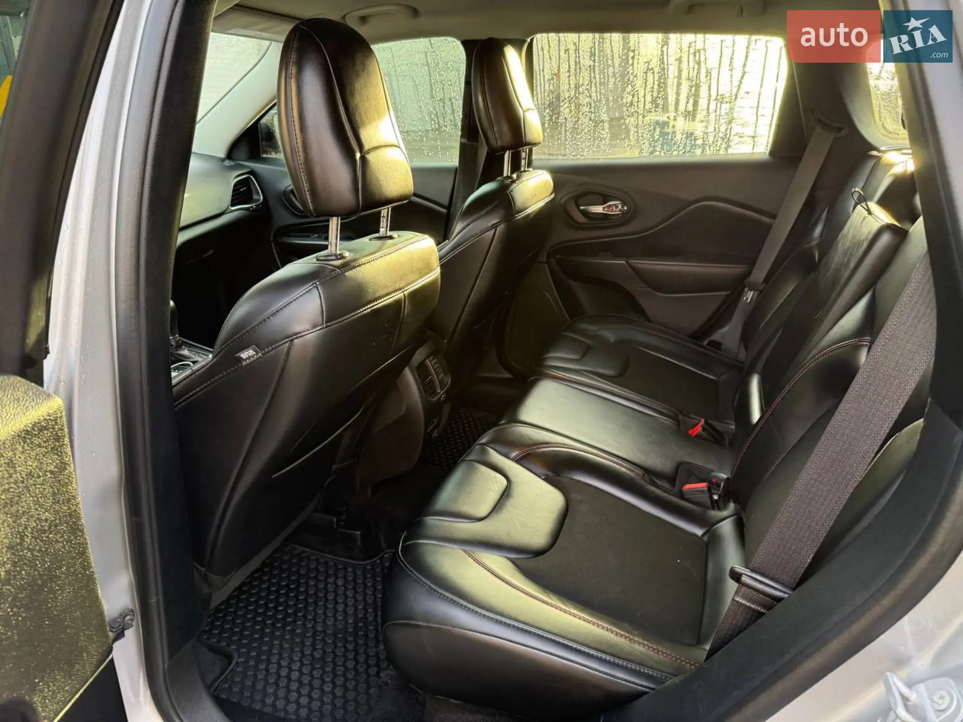 2019 Jeep Cherokee - мініатюра 24
