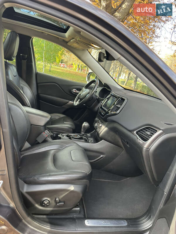 Внедорожник / Кроссовер Jeep Cherokee 2018 в Броварах фото 14 Внедорожник / Кроссовер Jeep Cherokee 2018 в Броварах