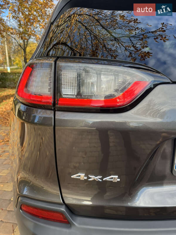 Внедорожник / Кроссовер Jeep Cherokee 2018 в Броварах фото 35 Внедорожник / Кроссовер Jeep Cherokee 2018 в Броварах