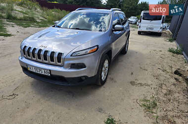 Внедорожник / Кроссовер Jeep Cherokee 2017 в Киеве