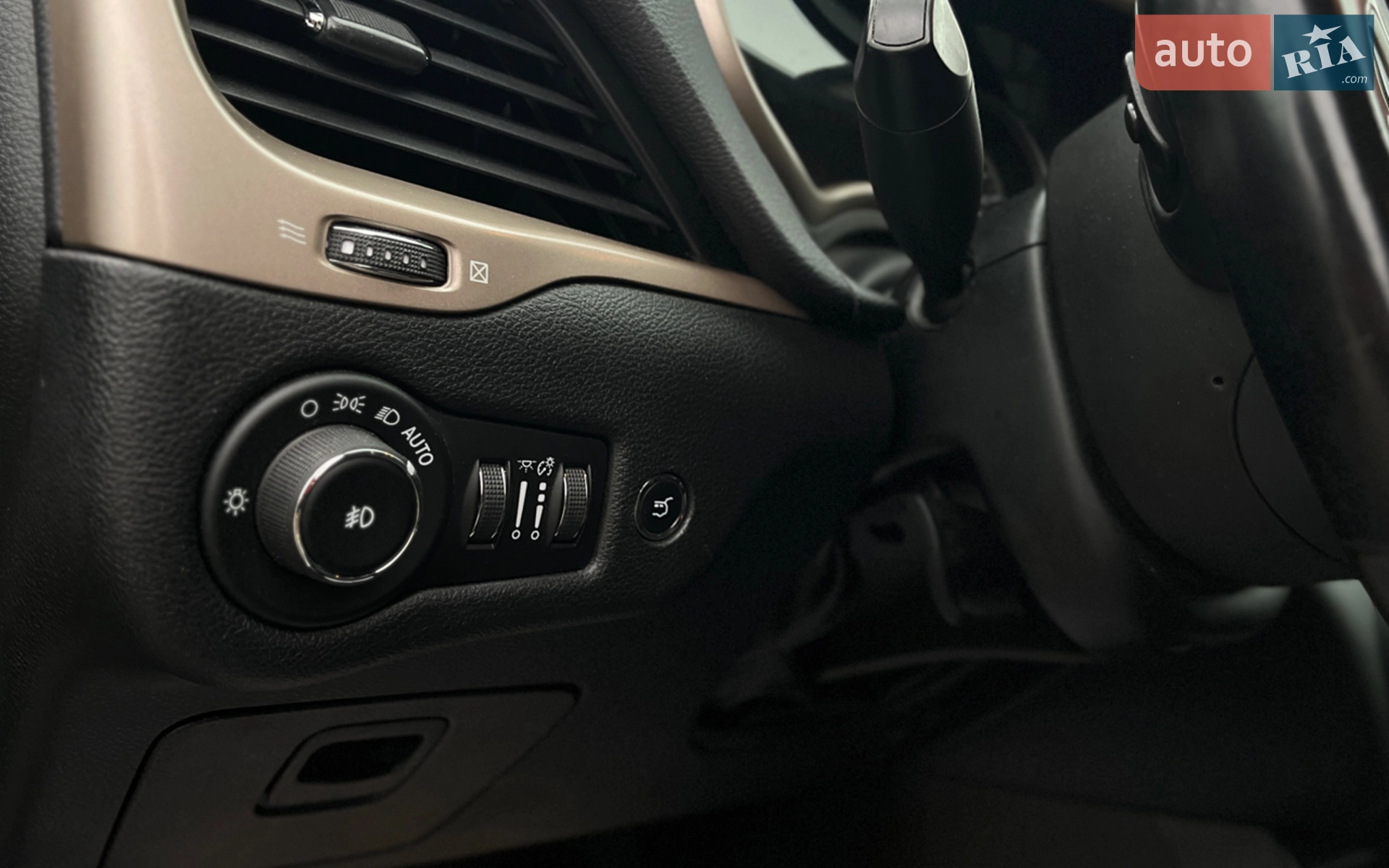 2017 Jeep Cherokee - мініатюра 16