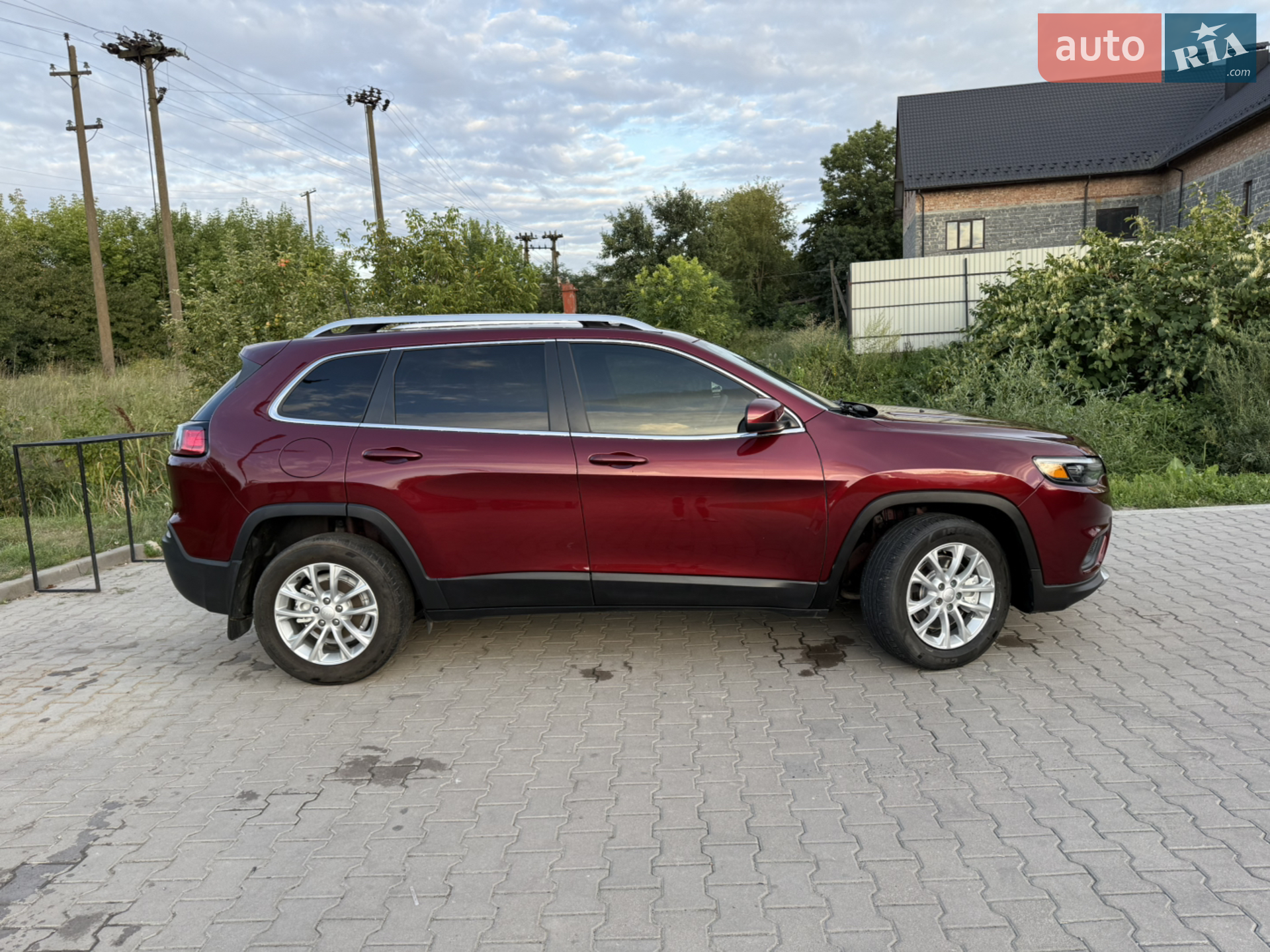 2018 Jeep Cherokee - мініатюра 3