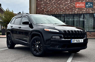 Внедорожник / Кроссовер Jeep Cherokee 2016 в Киеве